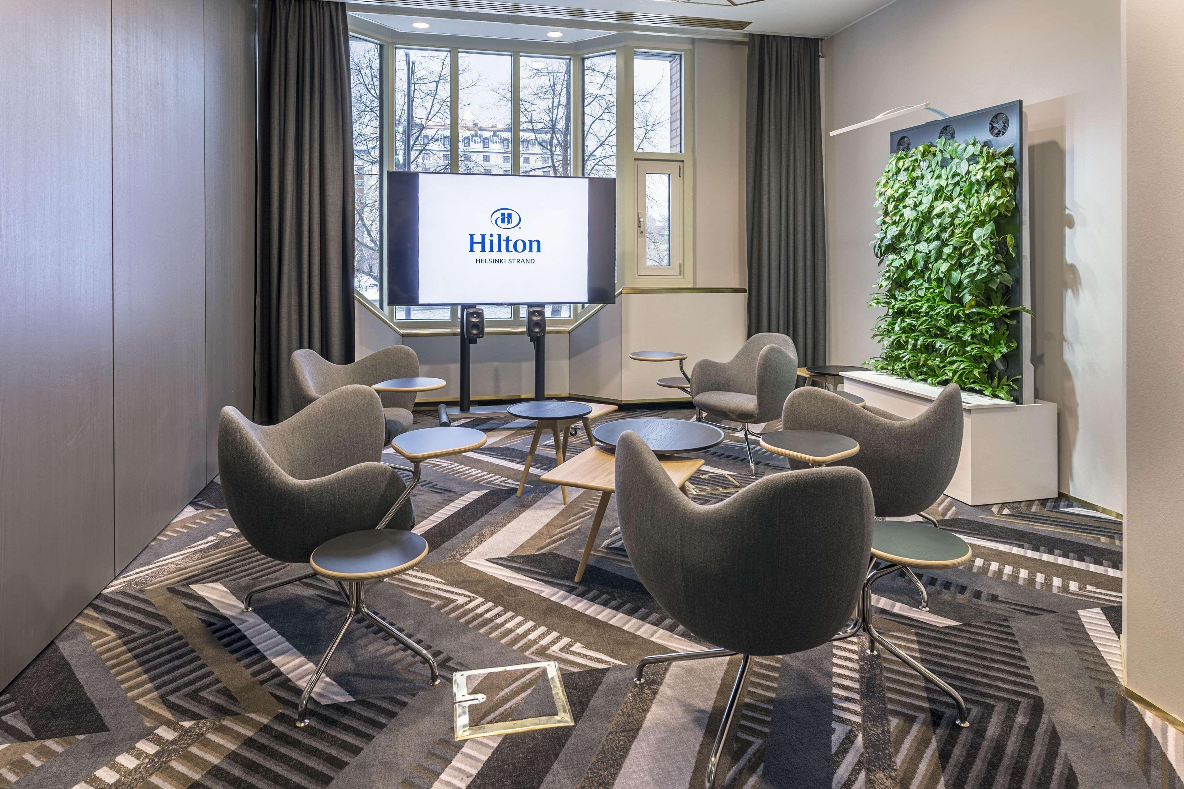 Hilton Helsinki Strand Buitenkant foto Hilton Munich Airport