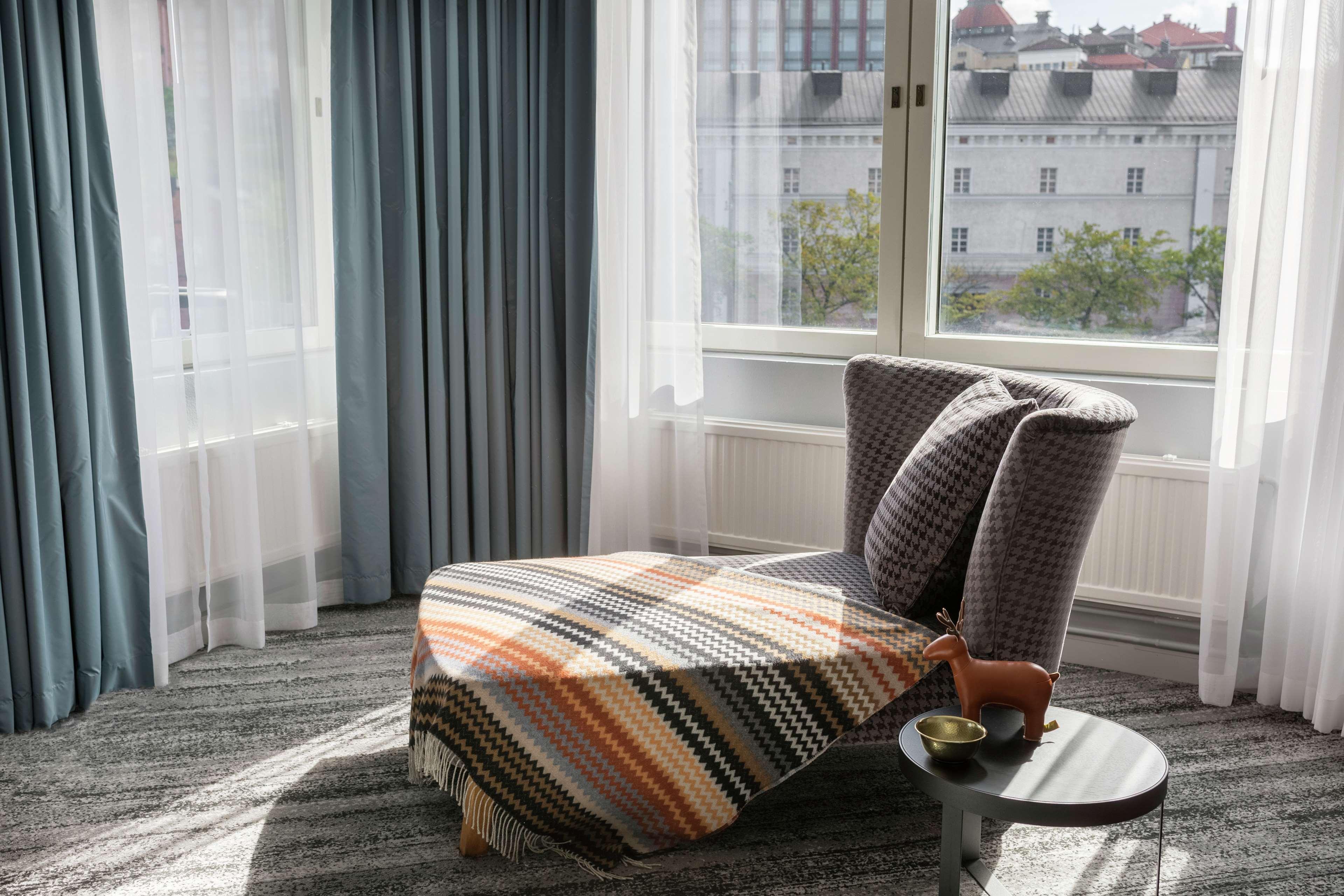 Hilton Helsinki Strand Buitenkant foto A 3D rendering of a room
