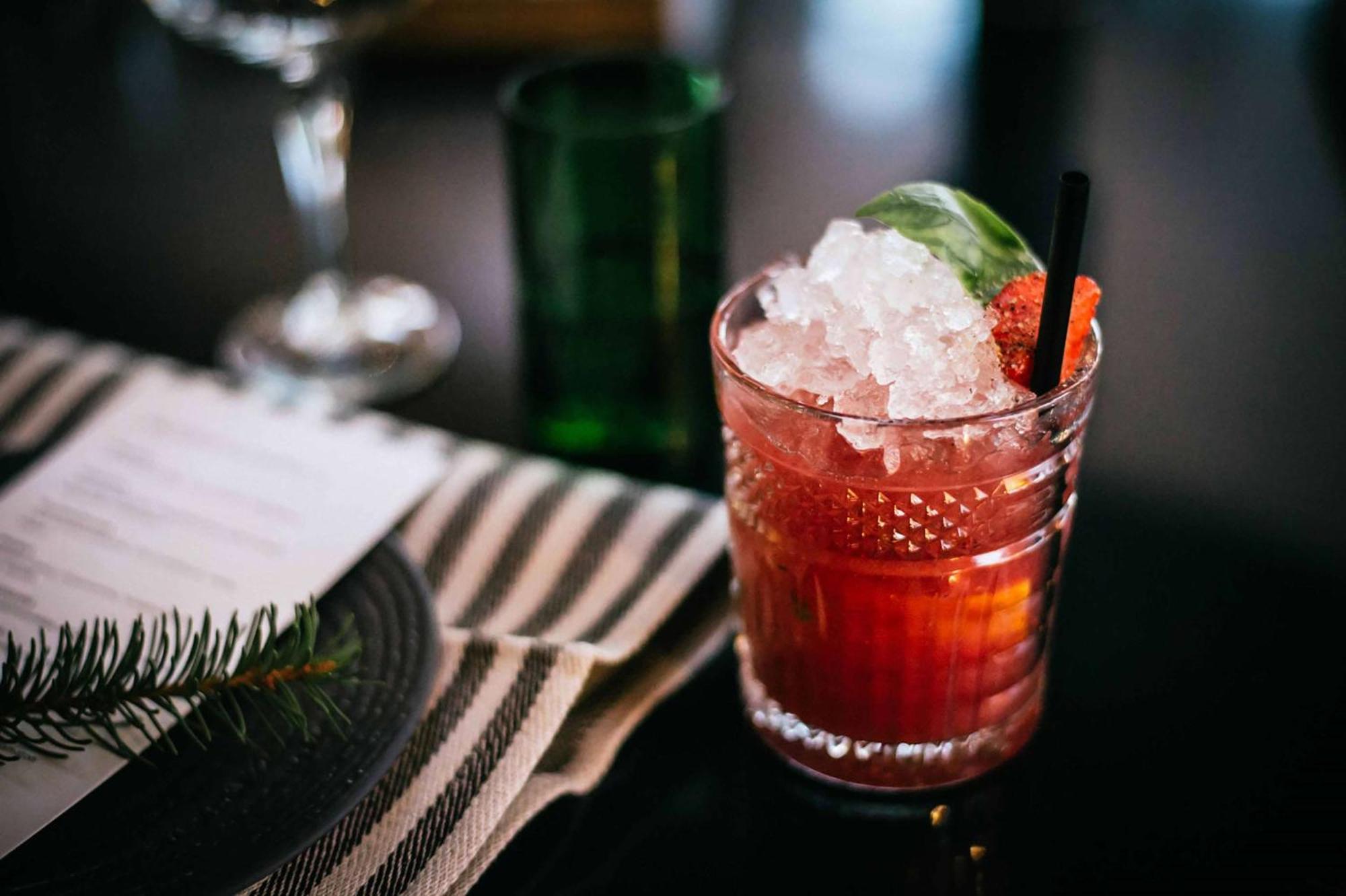 Hilton Helsinki Strand Buitenkant foto A strawberry margarita